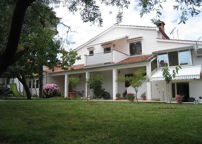 Διαμέρισμα Luisa *