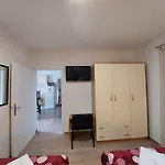 Luisa *